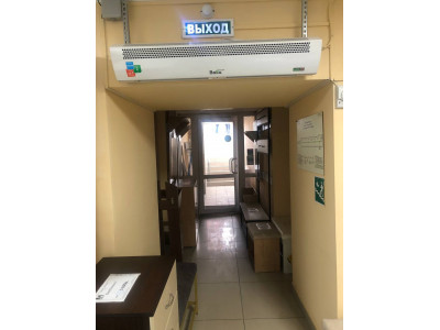 Эффективное решение для мебельного салона: преимущества установки тепловой завесы