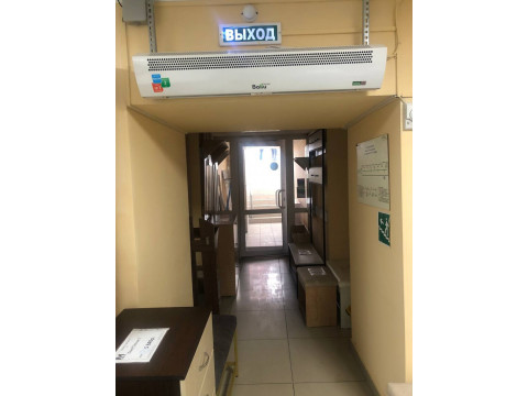 Эффективное решение для мебельного салона: преимущества установки тепловой завесы