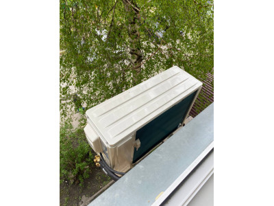 Стандартный монтаж кондиционера Royal Clima у пенсионерки Евгении на ул. Лежена