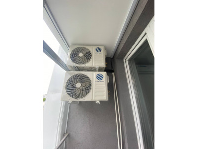 Монтажники Компании БУРАН Установили 2 Кондиционера Лориот Неон 7 и 9 Александру