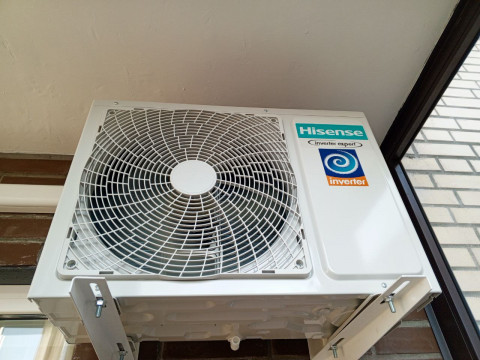 Профессиональная Установка Кондиционера на Балконе от Компании БУРАН