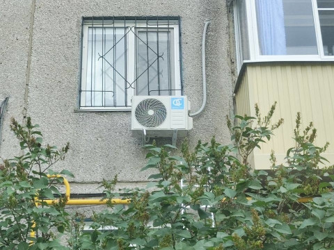 Монтаж кондиционера Quattroclima Bergamo для Валентины Александровны в Барнауле: Надежность, Уют и Комфорт