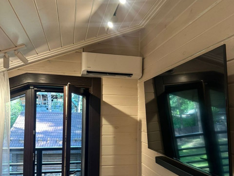 Дмитрий из Курлека выбрал установку кондиционеров Toshiba Seya: качественный монтаж с гарантией