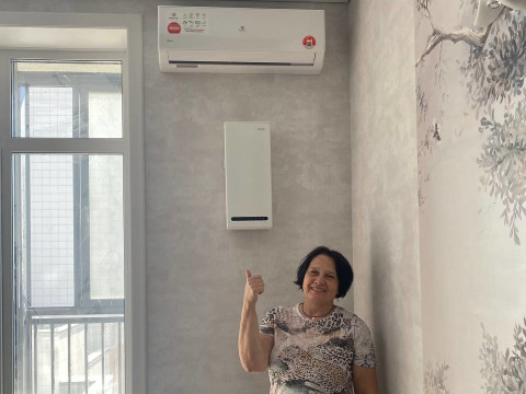Установка кондиционера Royal Clima и вентиляции VAKIO BASE SMART в Новосибирске: качественный монтаж и комфортный воздух в вашем доме