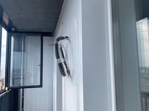 Субботний монтаж кондиционера на ул. Немыткина 7: закладка трассы под Kentatsu YUKI 26