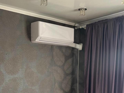 Монтаж кондиционера Loriot Diamond LAC-09 MD в Бийске: Быстрая установка и комфорт в вашем доме!