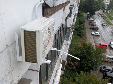 Данил из Томска выбрал сплит-систему ROYAL Clima PANDORA RC-PDC28HN от компании "Буран Климат" для создания идеального климата в доме