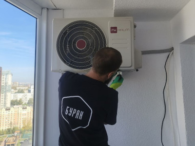 Монтаж сплит-системы FeRRuM Force Full DC Inverter 12F2C в Новосибирске — работа бригады «Буран» №1