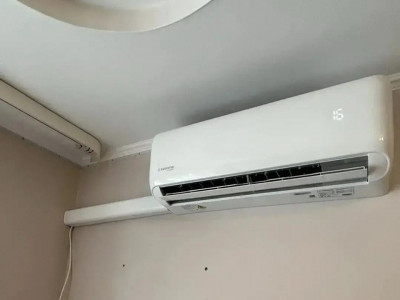 Монтаж сплит-системы Kentatsu TIBA Inverter в Барнауле на ул. Взлетная, 43 — профессиональная установка под ключ от «Буран»