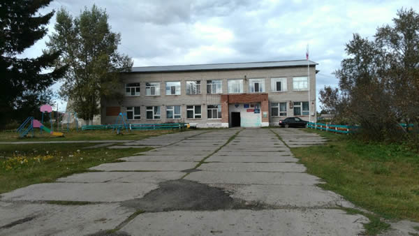 Здание Администрации в с.Вороново Томской обл.